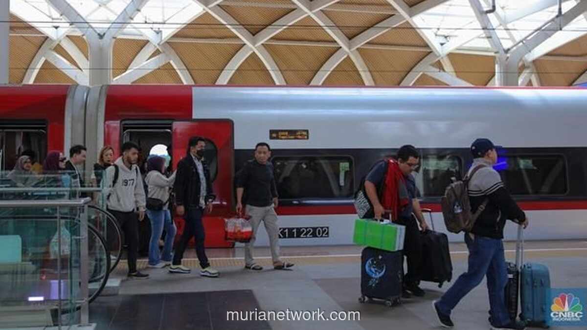 Whoosh dan Strategi Bertahan Hidup: Diskon 50% untuk Isi Kursi Kosong