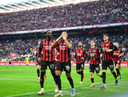Pulisic dan Nkunku Bawa AC Milan Melenggang ke Puncak Klasemen