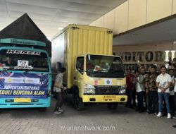 KRI Makassar Angkut 70 Truk Bantuan untuk Korban Bencana Sumatera