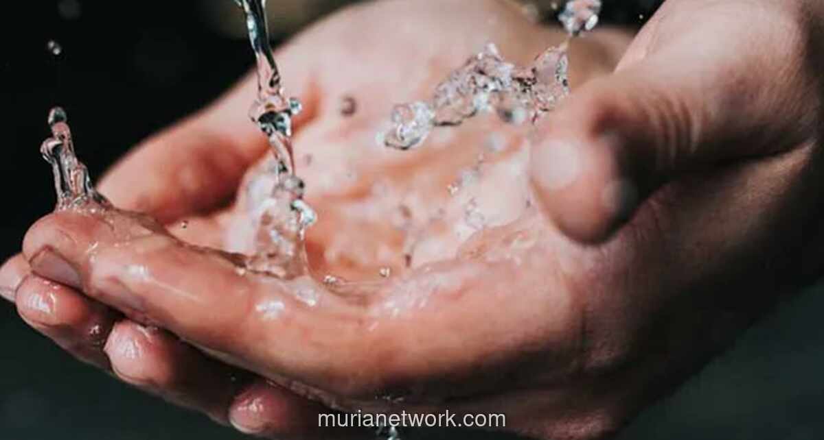 Najis Menempel, Wudhu Tetap Sah? Ini Penjelasan Ulama