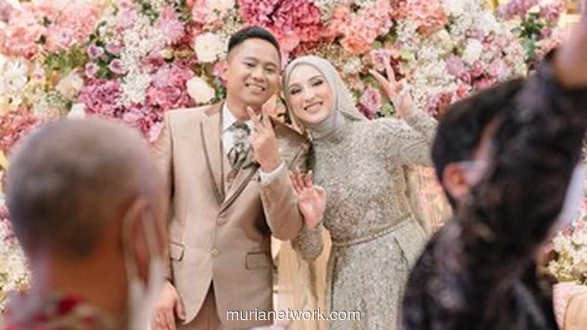 Cinta Tak Tergoyahkan: Dinan Fajrina Rayakan 4 Tahun Pernikahan di Tengah Jeruji Suami