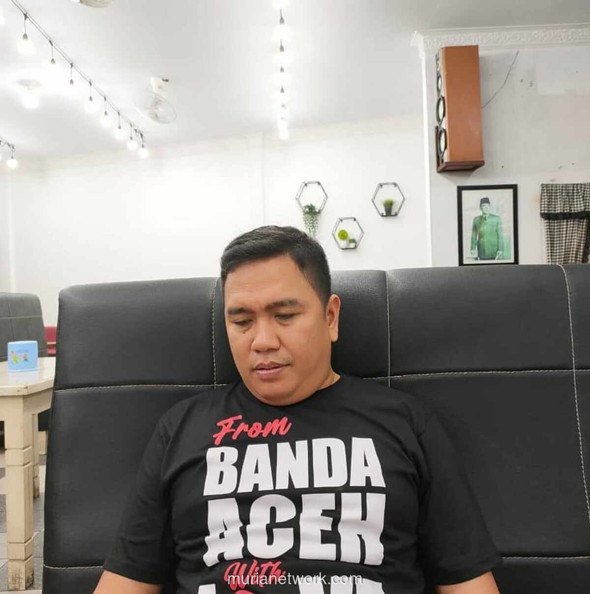 Pendukung Prabowo Berang: Lingkaran Istana yang Meludahi Perintah Presiden