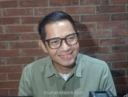 Dude Harlino Buka Suara Soal Isu Retak di Tengah Keluarga