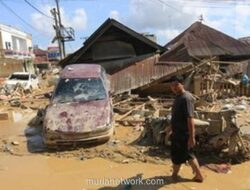 Tim Gabungan Sisir Banjir Aceh Tamiang, Kabar Jenazah di Mobil Ternyata Hoaks