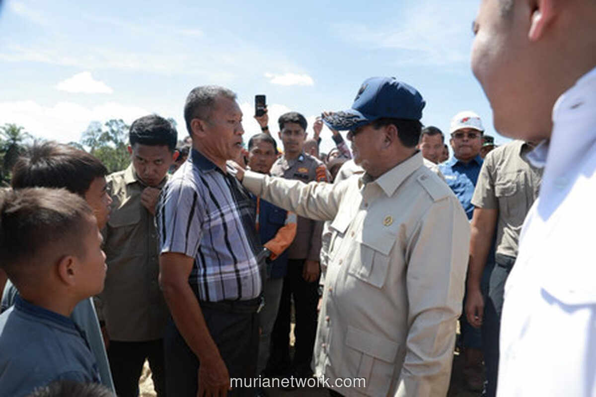 Prabowo Sambut Tahun Baru di Tenda Pengungsian Batang Toru