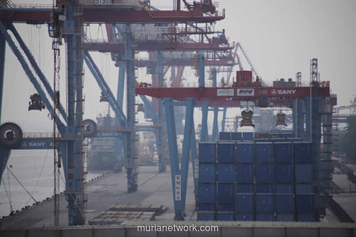 Surplus Dagang Bertahan 66 Bulan, Meski Ekspor Oktober Merosot