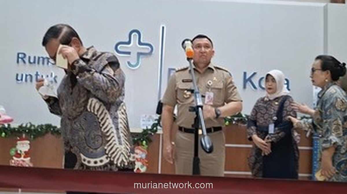 Gubernur Pramono Anung Menitikan Air Mata Usai Menjenguk Korban Tabrakan Program Makan Bergizi