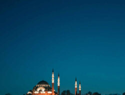 Jumadil Akhir: Mengapa Bulan di Padang Pasir Dinamai dari Kata Beku?