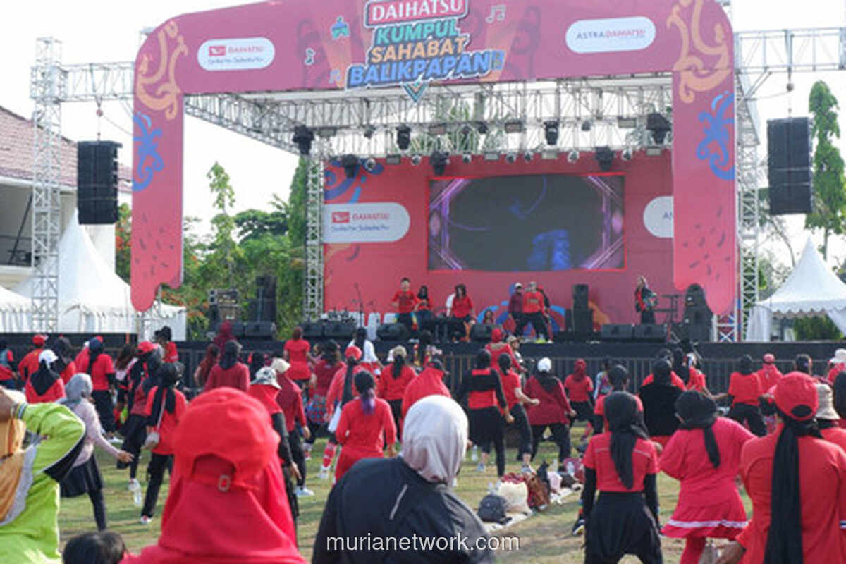 D’Masiv dan Pesta Rakyat Gratis Warnai Kumpul Sahabat Daihatsu di Malang