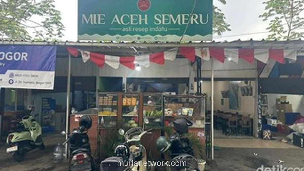 Warung Mie Aceh di Bogor Buka Dapur untuk Mahasiswa Korban Bencana