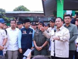 Prabowo Turun Langsung ke Posko Banjir Langkat, Janjikan Penanganan Total