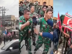 Bendera Bulan Bintang Berkibar, Aksi Warga Aceh Tuntut Penanganan Banjir Ditetapkan Bencana Nasional