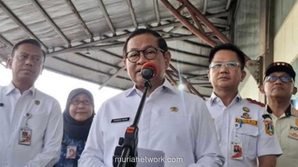 Tahun Baru di Jakarta: Kemeriahan Diredam, Ruang Doa Diperluas