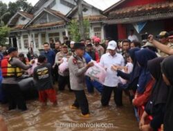 Kapolda dan Gubernur Turun Langsung Tinjau Dampak Banjir di Padarincang