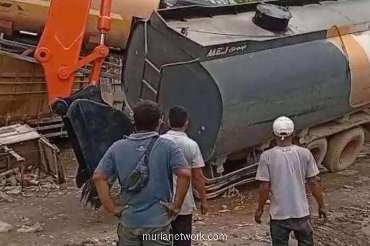 Dua Truk Tangki Bertumpuk Usai Banjir Bandang Akhirnya Dievakuasi Polisi