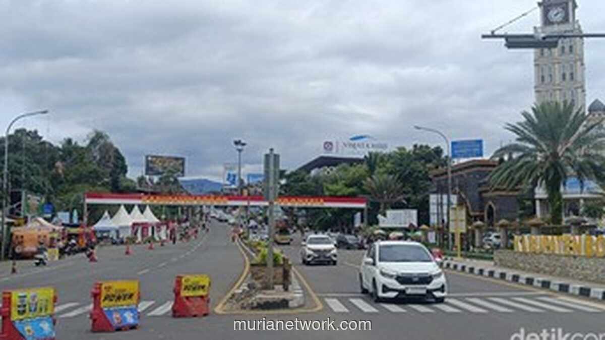 Macet Parah Puncak, Polisi Terapkan Sistem Satu Arah ke Jakarta