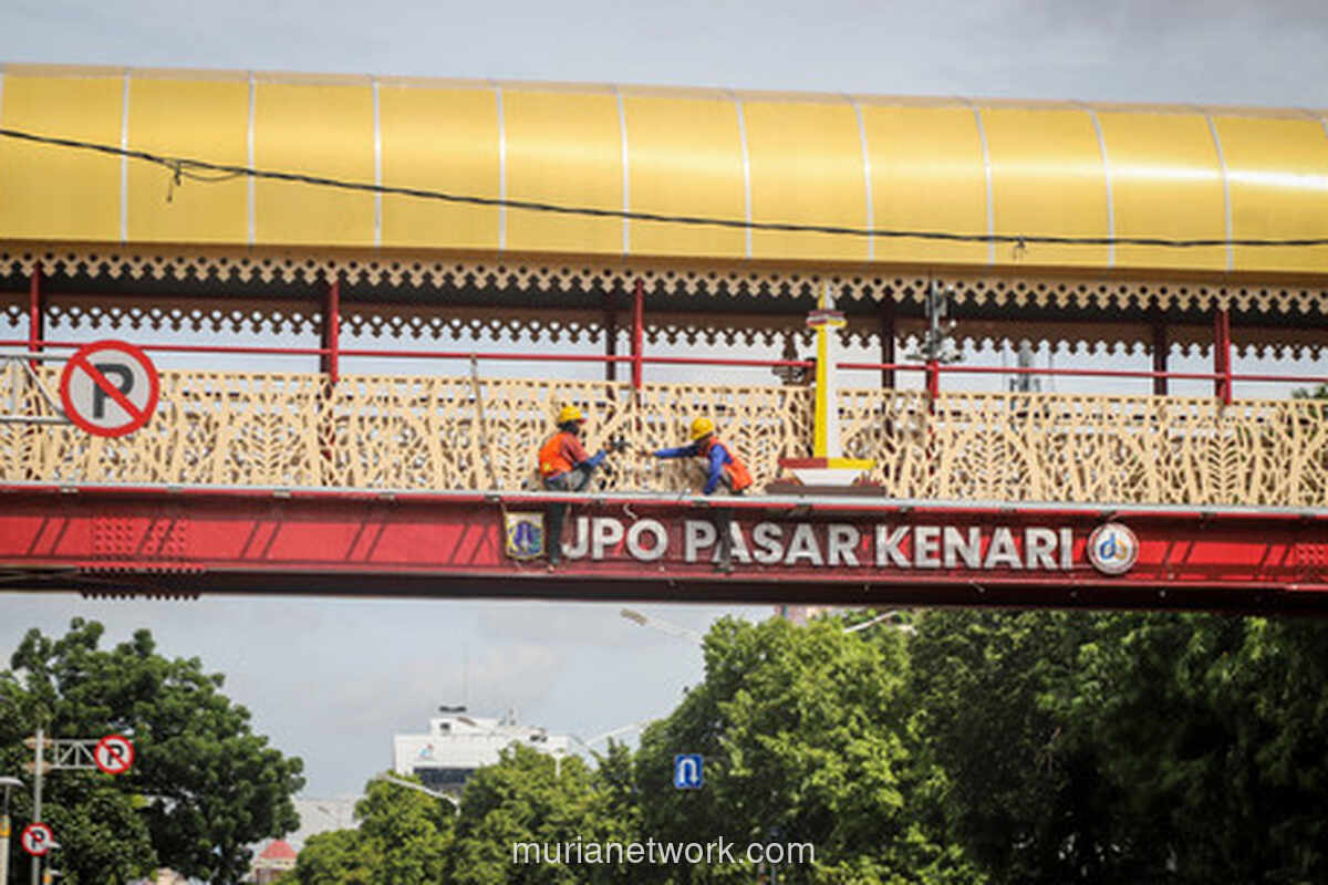JPO Kenari Berbenah, Warna Merah Cerah dan Sentuhan Betawi Menyapa Pejalan Kaki
