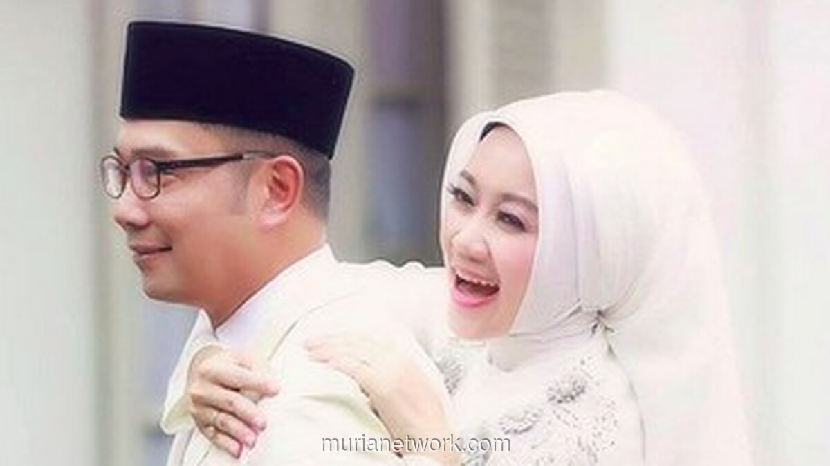 Cinta 27 Tahun Ridwan Kamil dan Atalia Berakhir di Meja Hijau
