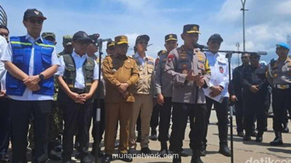 Kapolri Sigit Wanti-wanti Cuaca Ekstrem di Pelabuhan Merak Jelang Operasi Lilin