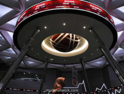 IHSG Mengawali Pekan dengan Optimisme, Rupiah Malah Tersungkur