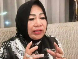 Ijazah Jokowi Akhirnya Diperlihatkan, Pengacara: Saya Merinding dan Terharu