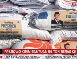 Stiker Bergambar Pejabat di Karung Beras: Bantuan Bencana Terhambat Pencitraan?