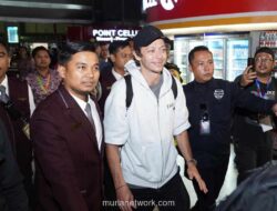 Valentino Rossi: Brad Pitt Cocok Memerankan Saya di Film Biografi