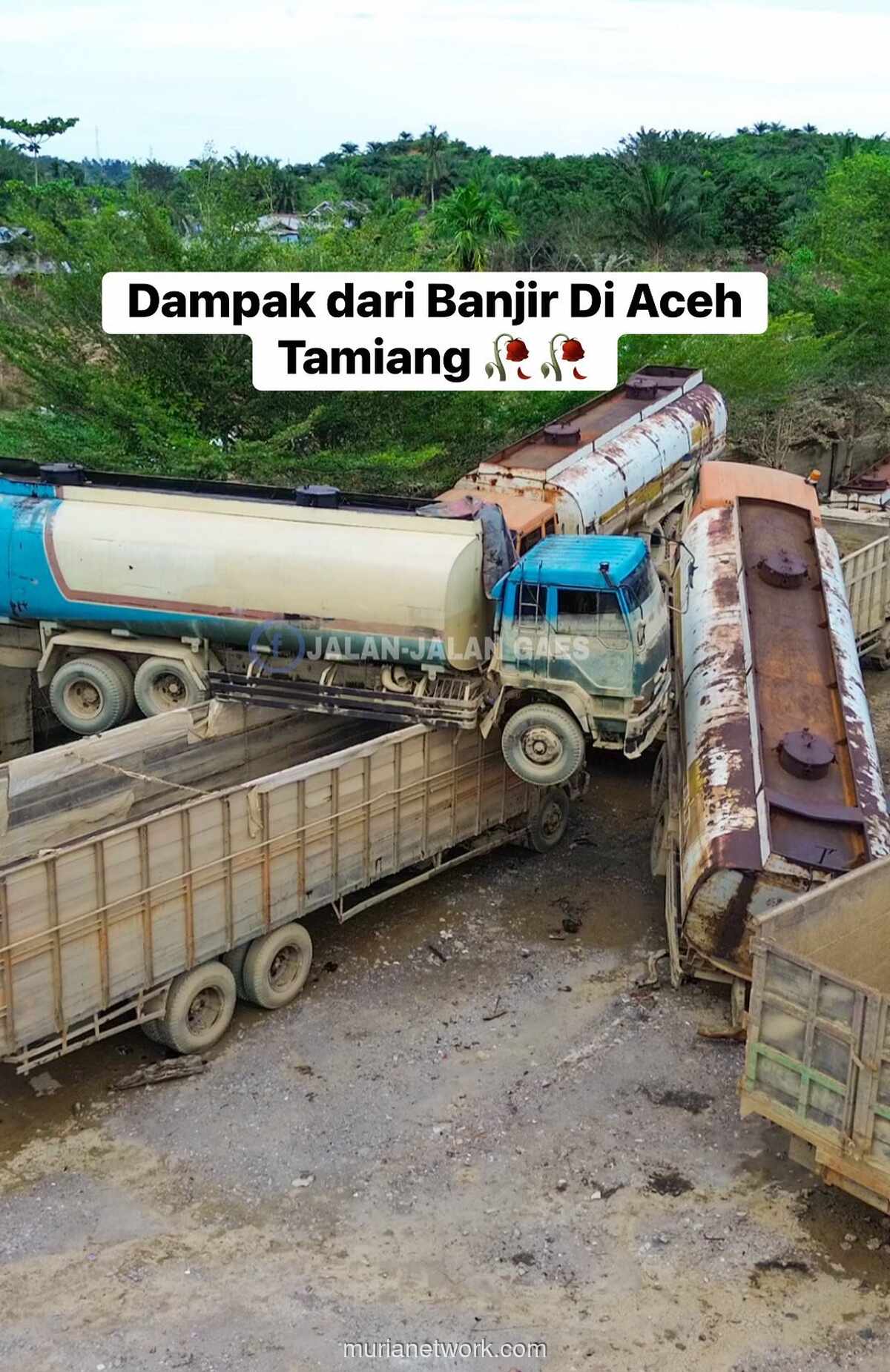Banjir Bandang Tamiang: Desa Hilang, Truk Bertumpuk, dan Masjid yang Bertahan