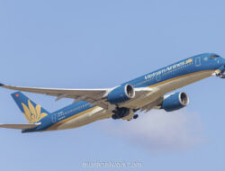 Uji Coba Rute Baru Vietnam Airlines: Penerbangan Tanpa Layar, Tapi Perut Terjamin Halal