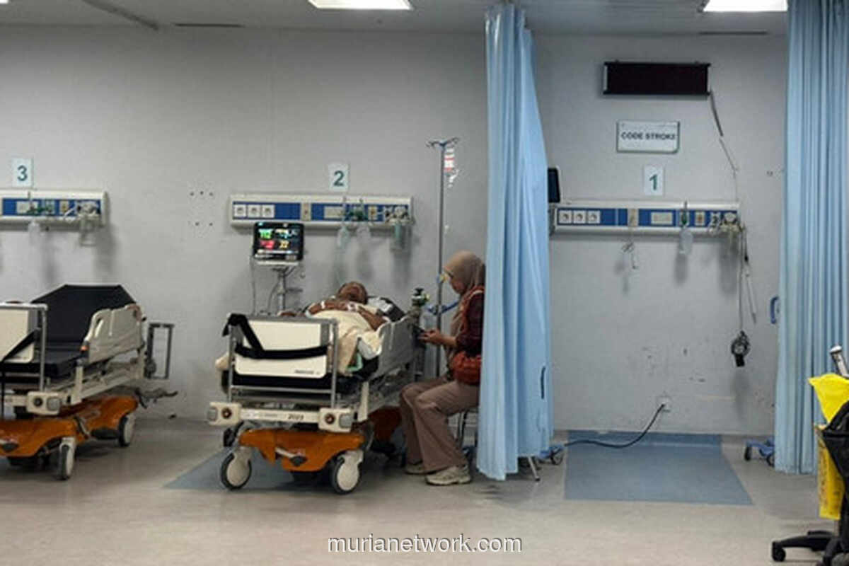 Prabowo Tiba-tiba Mampir ke RSUD Koja, Tengok Korban Kecelakaan