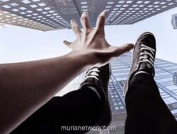 Suara Ledakan Mencekam di Mall Solo, Seorang Wanita Tewas Jatuh dari Lantai Empat