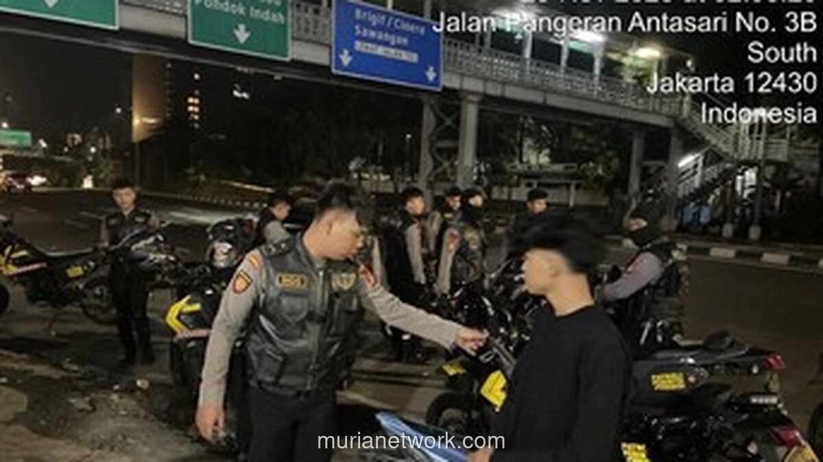 Razia Polisi Gagalkan Aksi Tawuran, 17 Pemuda Diamankan dengan Senjata Tajam