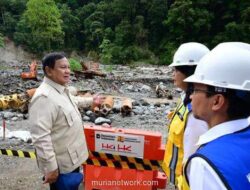 Prabowo Turun ke Lembah Anai, Tinjau Langsung Perbaikan Jalan yang Lumpuh