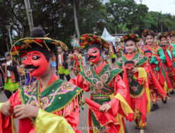 Karnaval Sarendo Rendo Warnai Monas dengan Semarak Budaya Betawi
