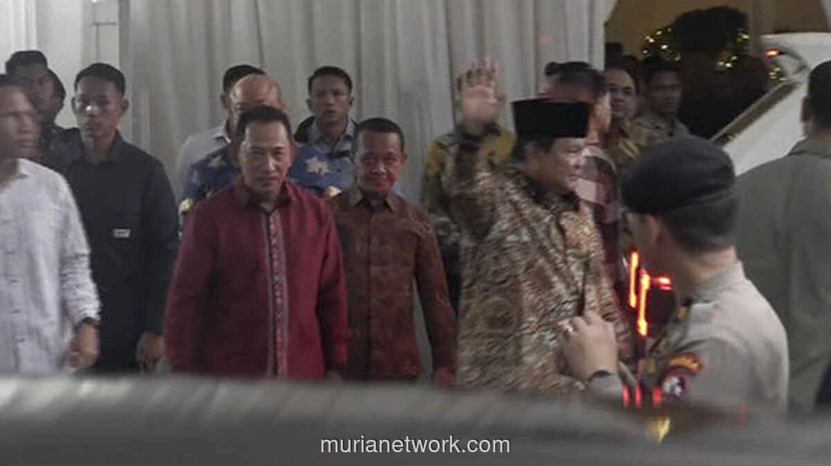 Prabowo Sambangi Rumah Kapolri di Hari Natal, Silaturahmi atau Ada Agenda Tertentu?