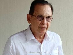 Roy Marten Dikejutkan Tamu Tak Diundang: Ular Sanca 1,5 Meter di Pekarangannya