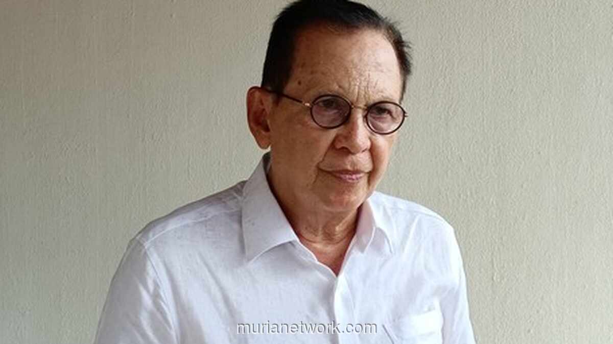 Roy Marten Dikejutkan Tamu Tak Diundang: Ular Sanca 1,5 Meter di Pekarangannya