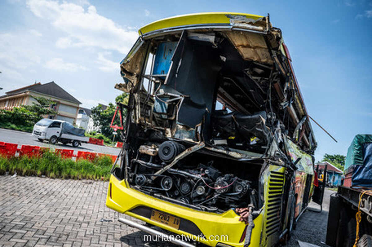 Tragedi Dini Hari di Gerbang Tol Muktiharjo, 16 Nyawa Melayang