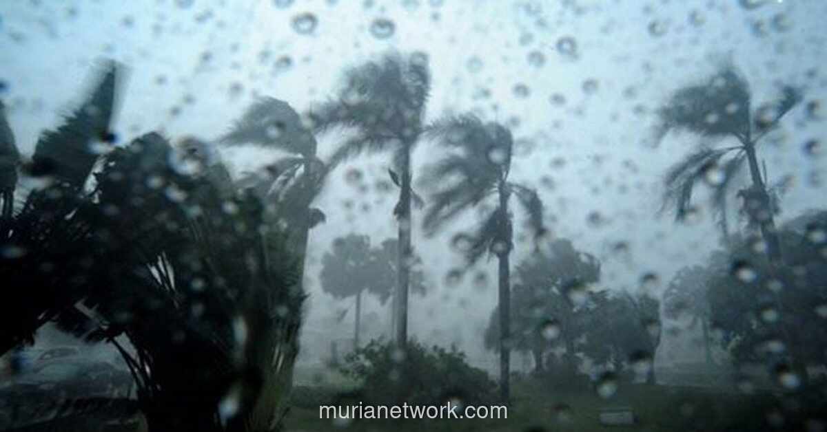 BMKG Peringatkan Hujan Ekstrem dan Potensi Siklon Landa Jawa hingga Papua