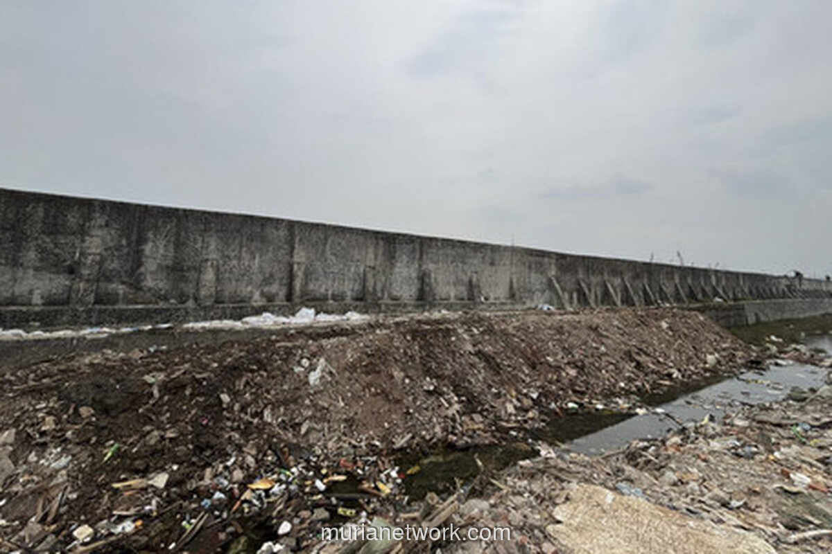 Perbaikan Tanggul Muara Baru Masih Darurat, Pekerja: Ini Cuma Sementara