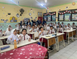 Mahasiswa ITS Sulap Jelantah Jadi Lilin Aromaterapi Bersama Murid SD