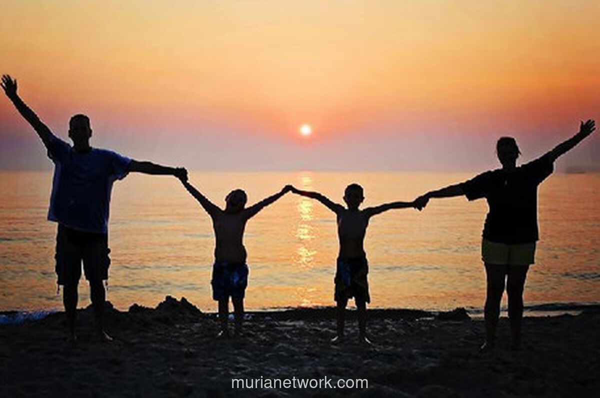 Libur Nataru Lancar, Pakar Unair Ingatkan Pentingnya Jaket hingga Suasana Hati