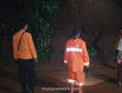 Tebing Ambrol di Bogor, Akses Kampung Terputus Usai Hujan Deras