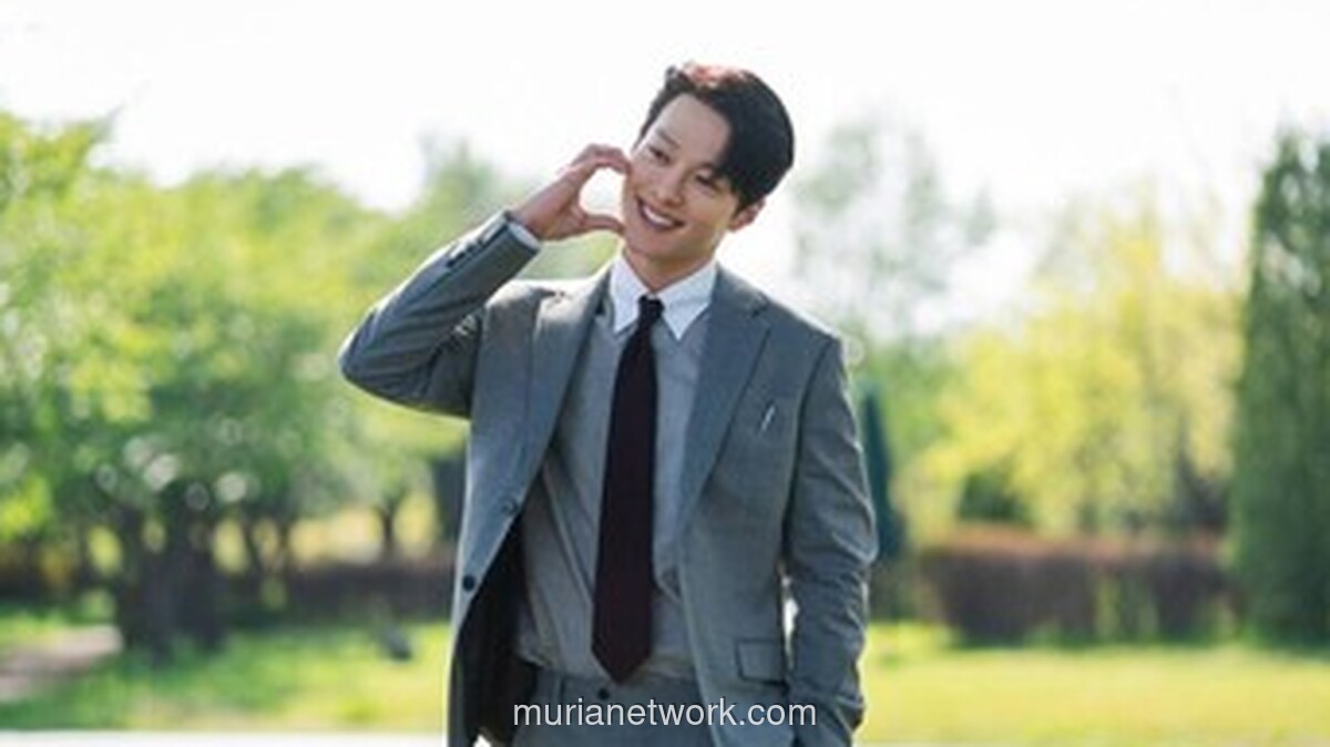 Dynamite Kiss Puncaki Rating Meski Ditayangkan di Hari Kerja