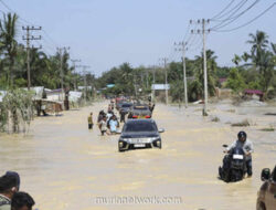 Kapolda Aceh Tempuh Lima Hari dan Naik Perahu Demi Tinjau Banjir Tamiang