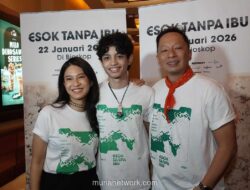 Dian Sastrowardoyo Hadirkan Esok Tanpa Ibu, Kisah Luka Keluarga yang Diselami Teknologi