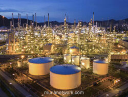 Minyak Mentah Naik Usai AS Sita Kapal Tanker, Batu Bara dan CPO Justru Tergelincir