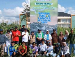 Muhammadiyah Tanam Pohon Langka di Tanah Wakaf untuk Selamatkan Bumi