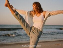 Suburban Legends: Kisah Cinta yang Tak Lekang di Album Terbaru Taylor Swift