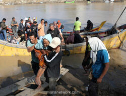 Jembatan Kuta Blang Ambruk Diterjang Banjir, Akses Bireuen-Aceh Utara Lumpuh Total